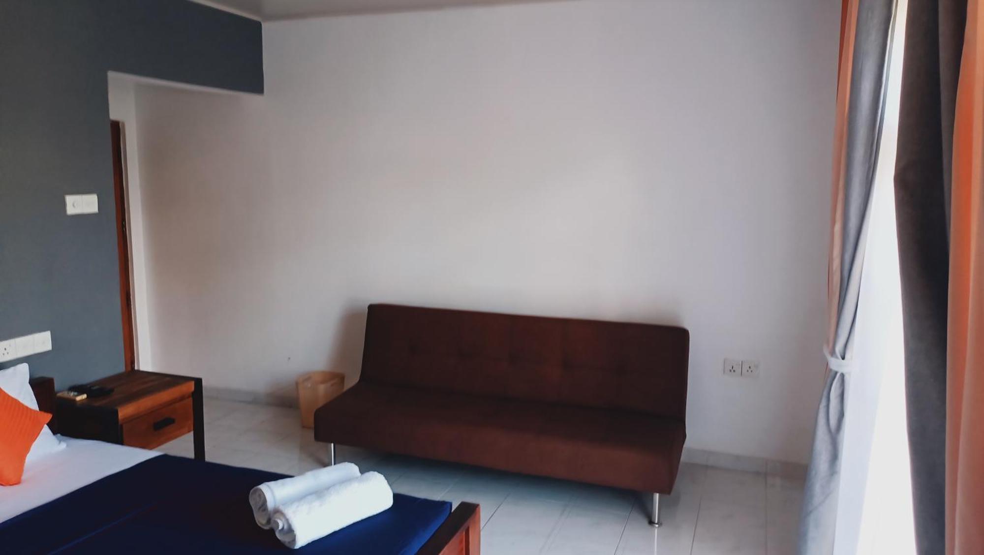 Andorra Tourist Resort Anuradhapura Eksteriør bilde